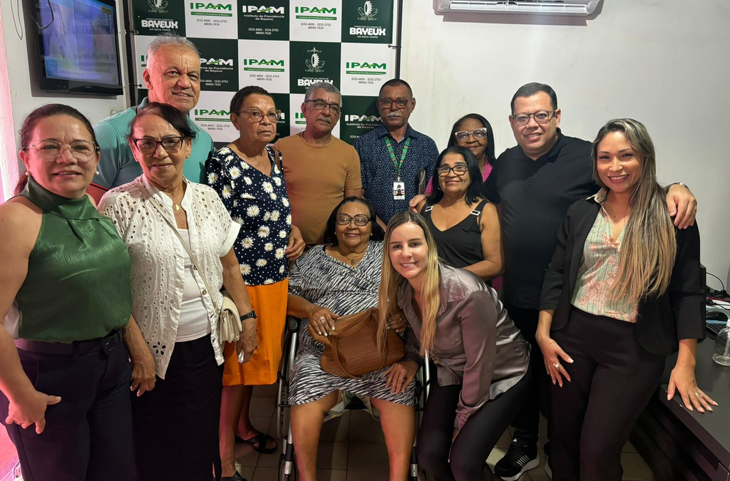 Reunião com associação de inativos e aposentados discute ações e planejamento para 2025